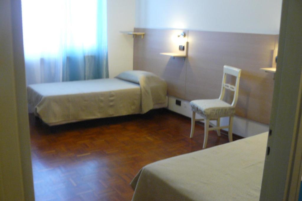 Hotel Vittoriano تورينو الغرفة الصورة